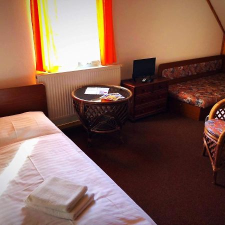 Hostinec Selsky Dvur Zbiroh Esterno foto