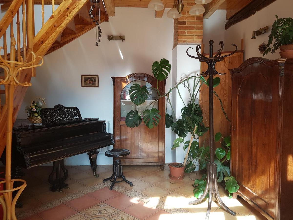 Hostinec Selsky Dvur Zbiroh Esterno foto